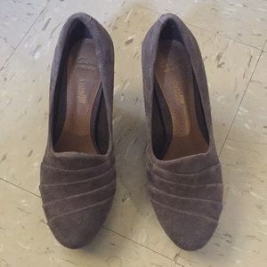 Clarks heels in Great condition